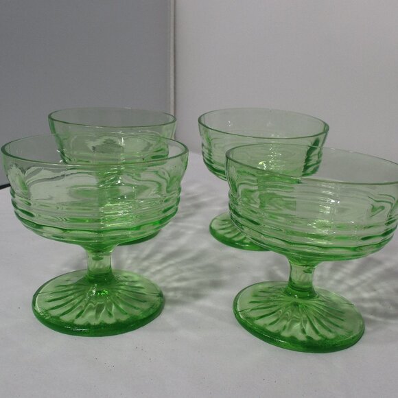 Set of4 Vintage Green Uranium Depression Glass Sherbet Pedestal Cups Dishes - Picture 7 of 7